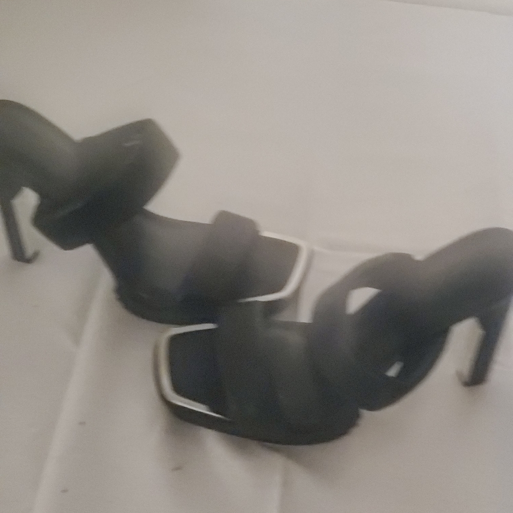 Chic Black Strappy Heels